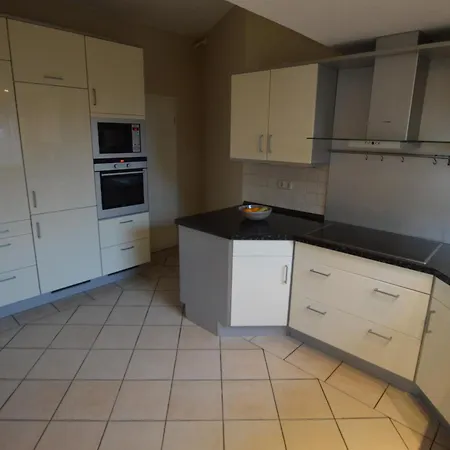 3, Inkl 1 Parkplatz Apartman